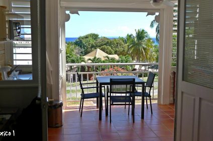 Anse des rochers cuisine et vue 722